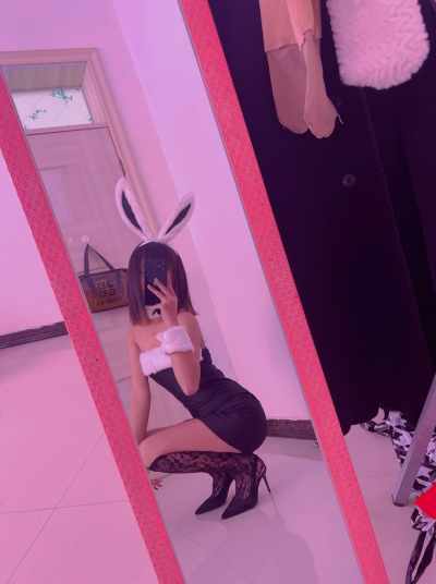 私人定制的花儿朵朵❤️_mmexport1645559312334.jpg